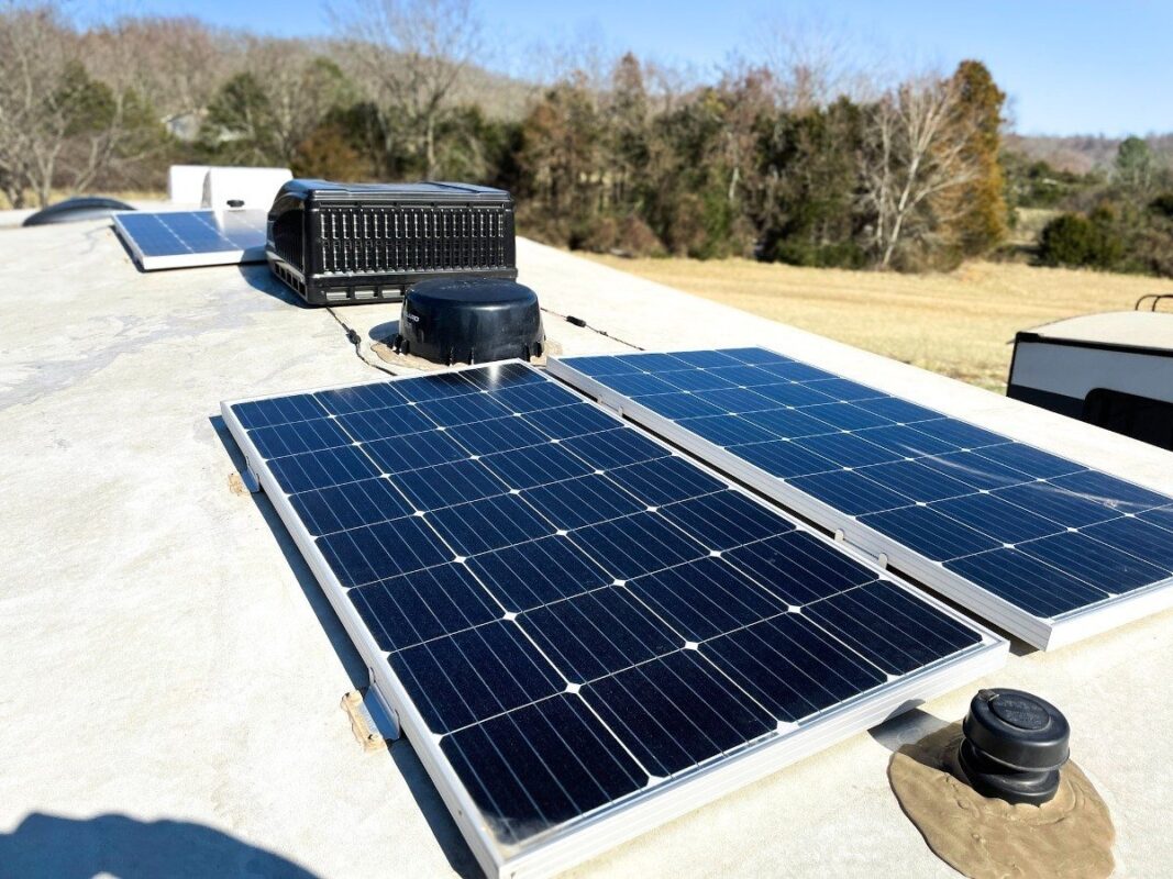 rv solar panel kit with battery